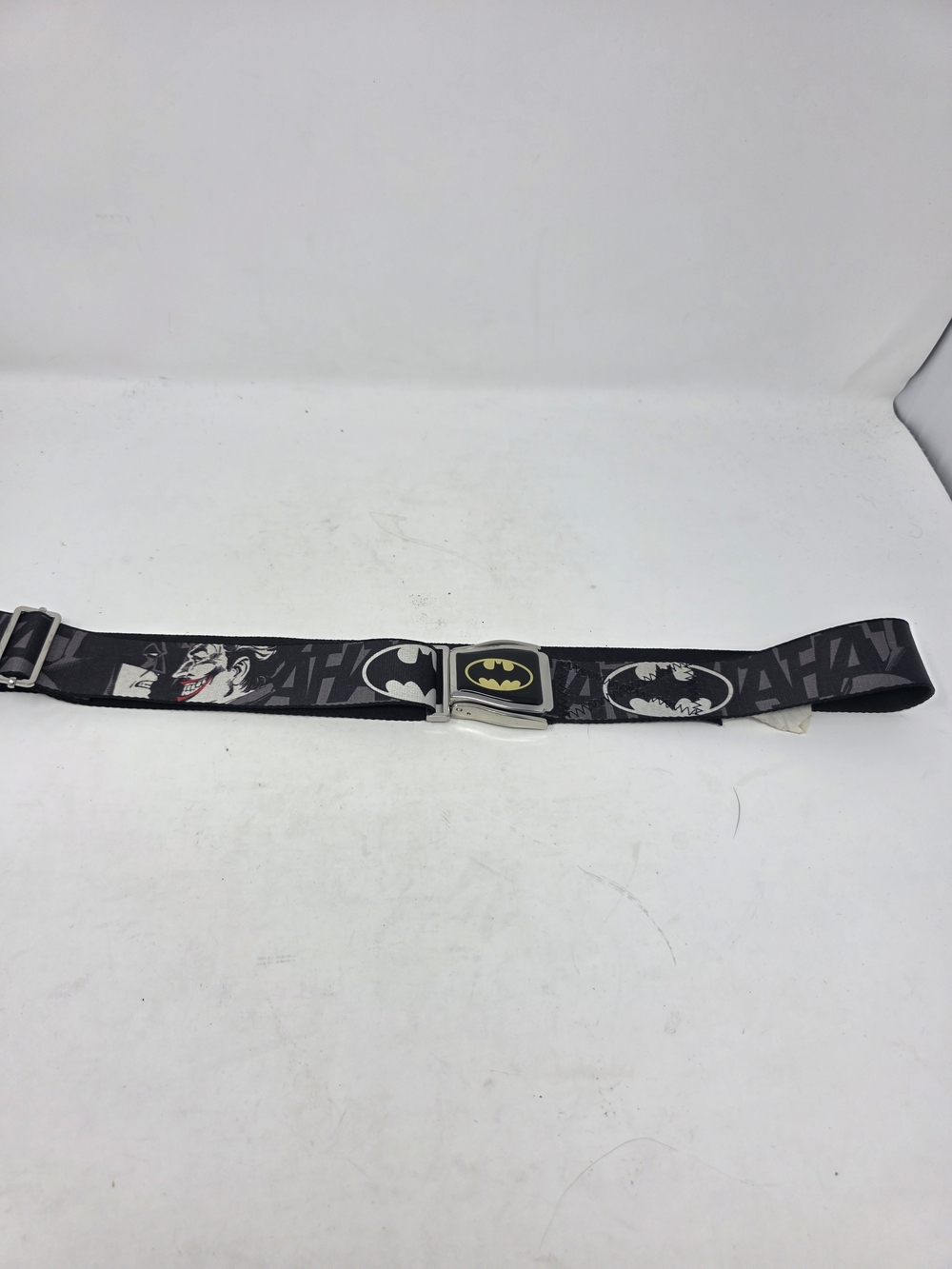 Bioworld DC Comics Batman vs The Joker Seatbelt Belt Seat Belt Flightbelt